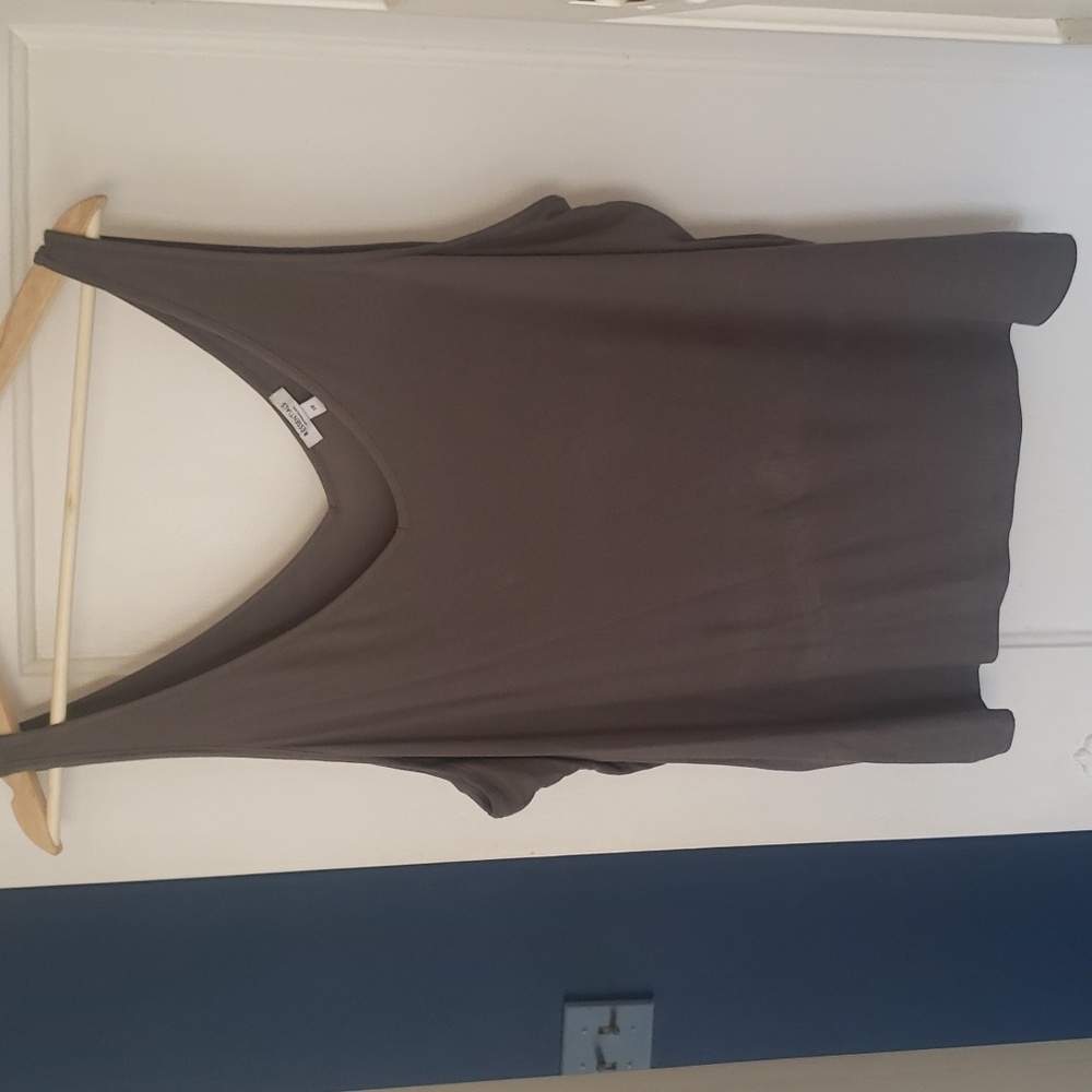 NWT Reitmans 2X Army Green Ribbed Tank